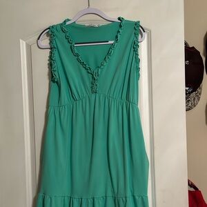 Large boutique dress with pockets